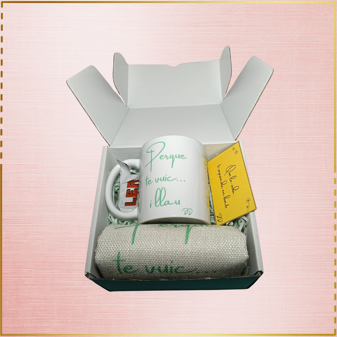 Pack con taza y bolsa tote.