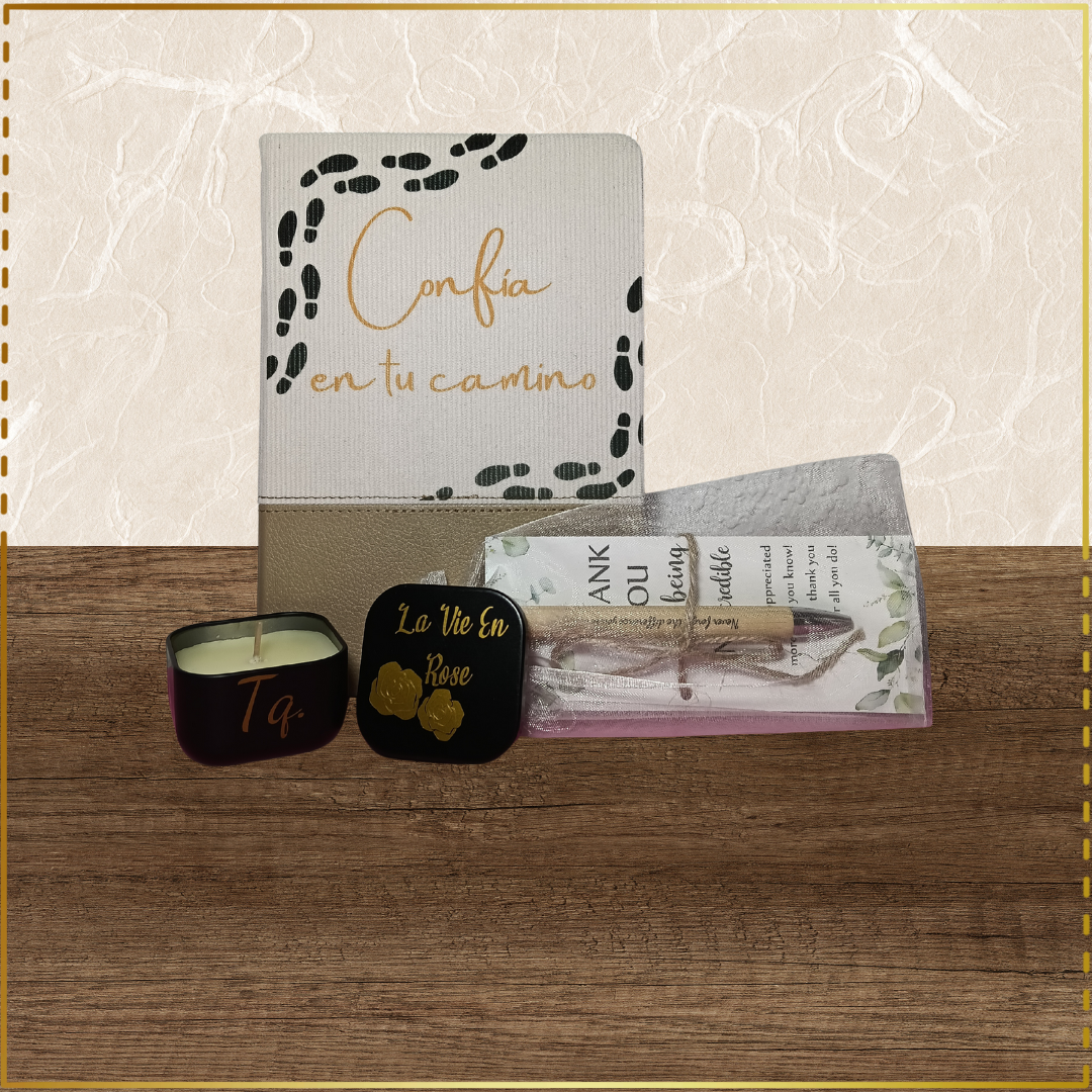 Pack regalo con cuaderno personalizado, bolígrafo con mensaje y vela aromática personalizada Regalos D
