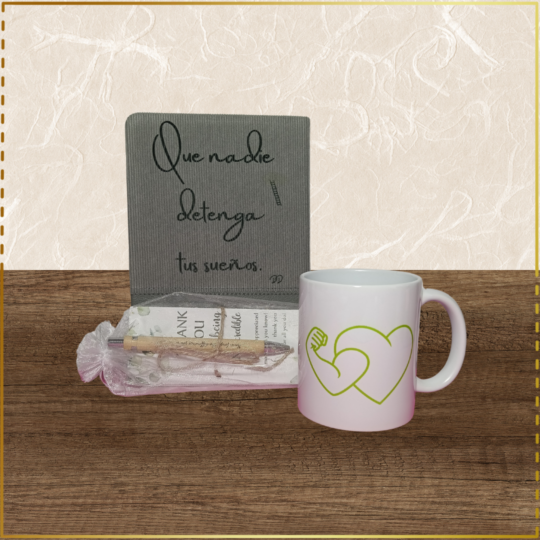 Pack regalos con taza personalizada, cuaderno personalizado y bolígrafo con mensaje. Regalos DD